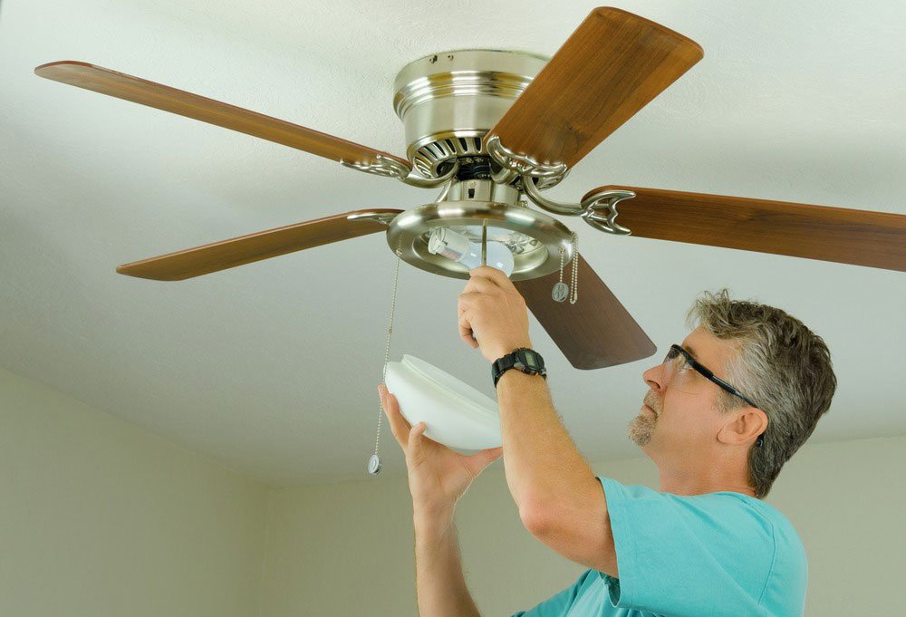 Fixing the ceiling fan